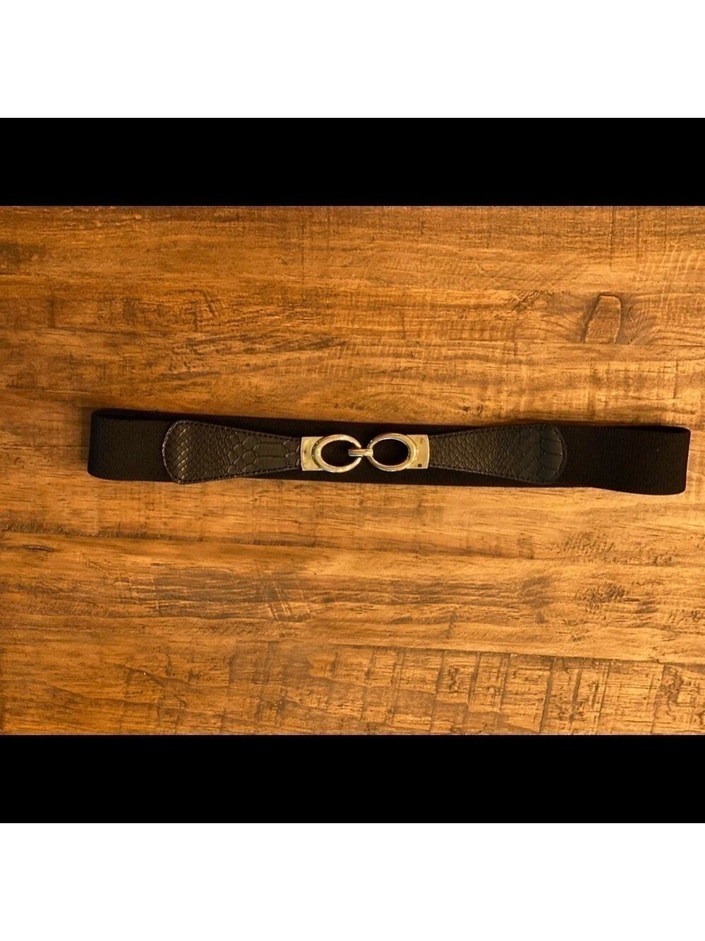 NWT Black stretch belt Gold tone buckle Faux leather front by buckle 31-44”